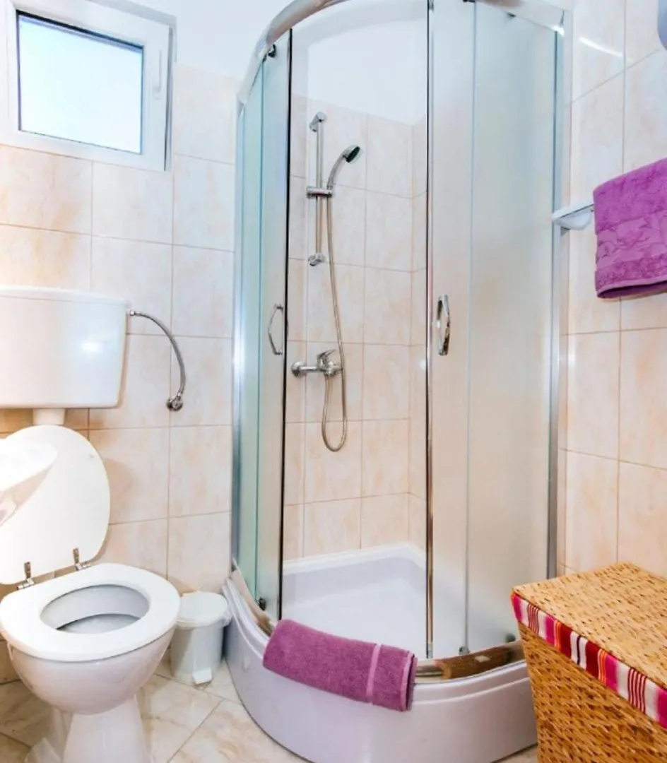 Apartments Ljubo - Modern Andy Cosy 브르시 0*,  크로아티아